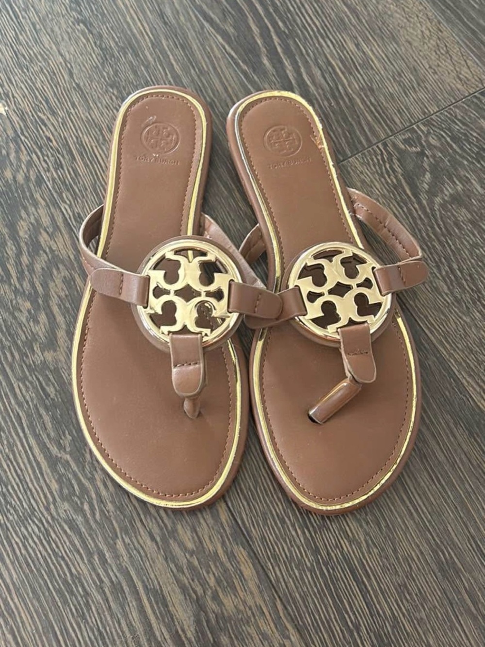 Tory Burch Brown Leather Thong Sandals with Gold Logo Medallion